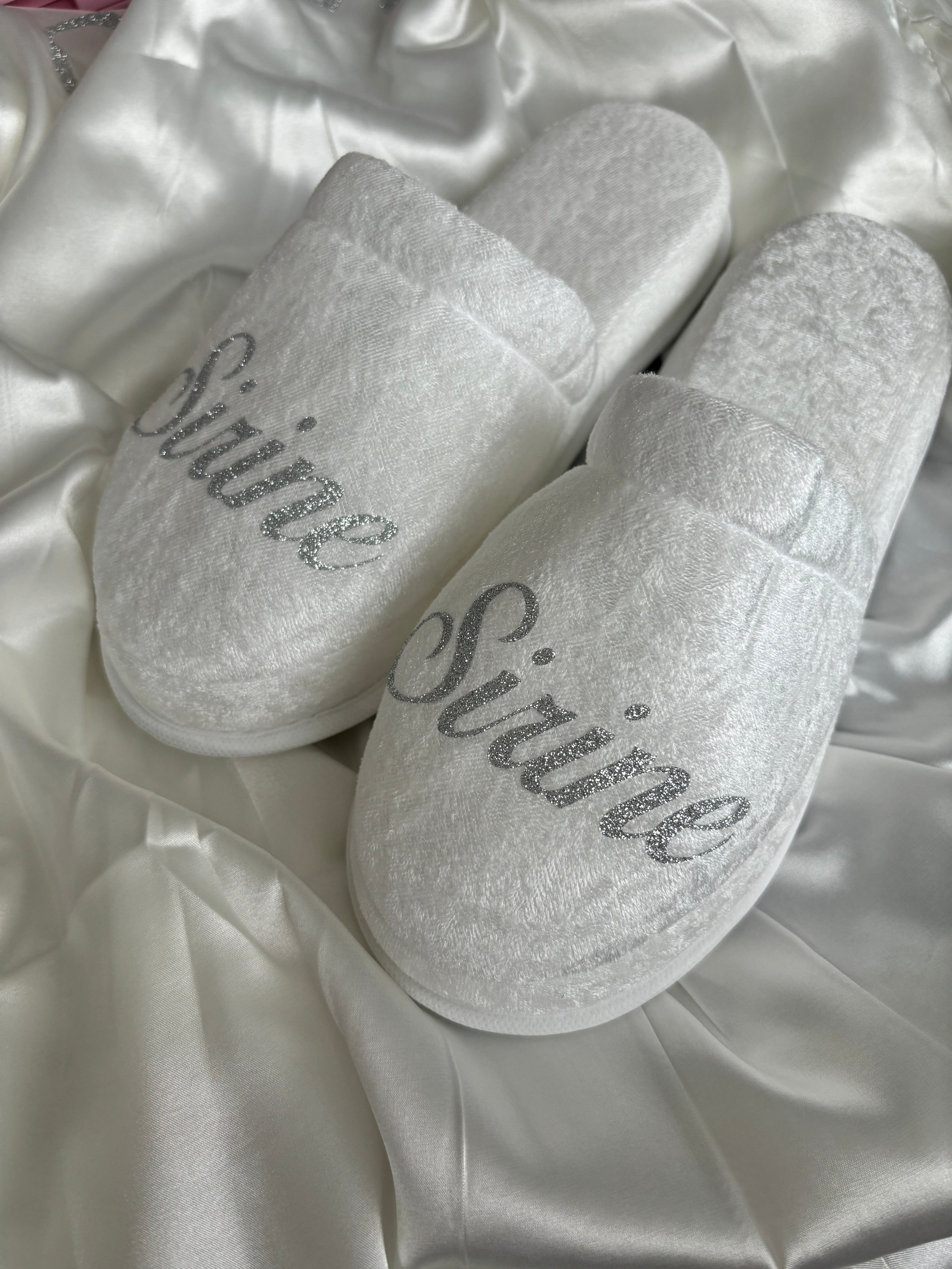Chaussons effets satinés